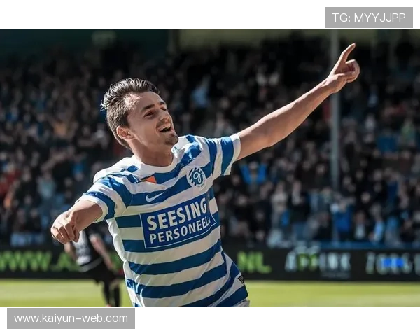 格拉夫夏普4-1大胜瓦尔韦克，荷乙赛场进攻强势